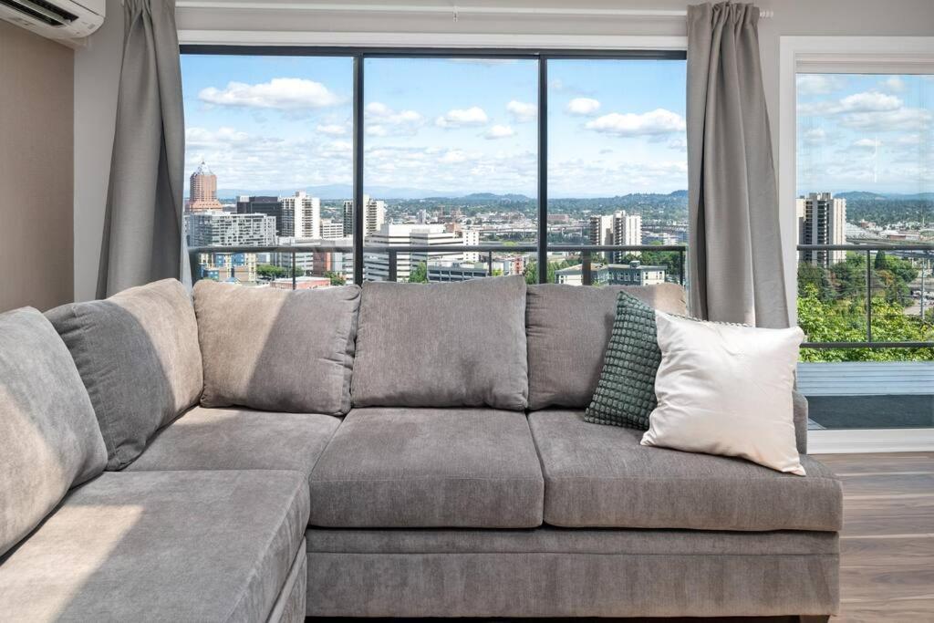 Breathtaking Views W/ Modern Lux - 2320 *