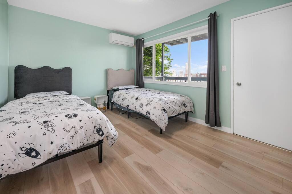 Breathtaking Views W/ Modern Lux - 2320