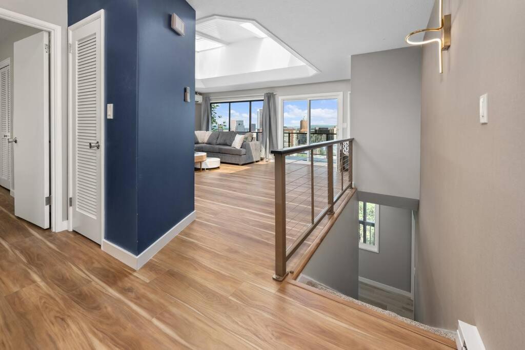 Breathtaking Views W/ Modern Lux - 2320 Apartment Portland